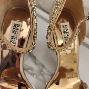Badgley Mischka Half Block Embellished sandals. NWT. Size 6